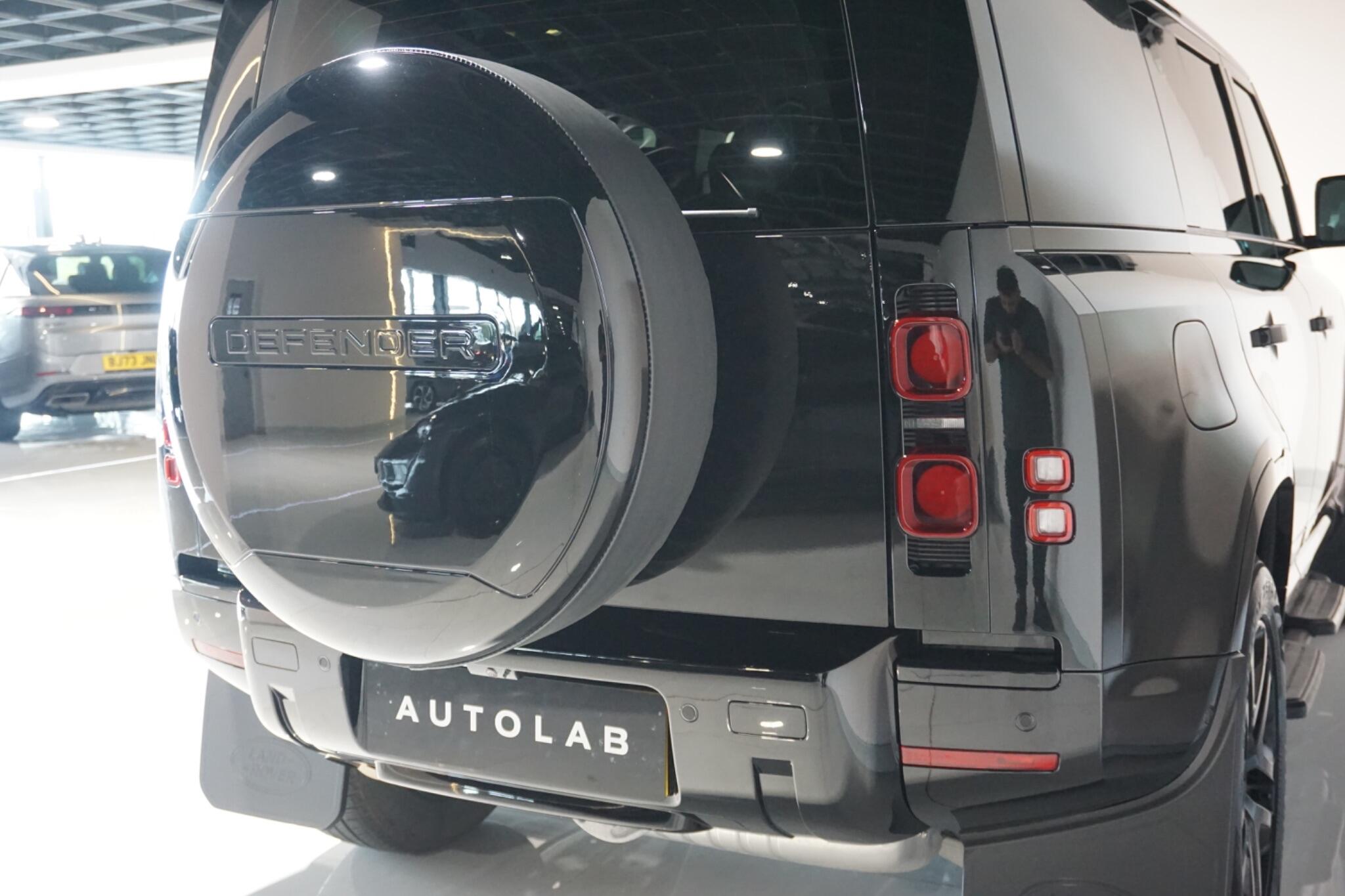 Land Rover Defender 110 3.0 D250 MHEV S Hard Top SUV 5dr Diesel Auto 4WD MWB Euro 6 (s/s) (250 ps)